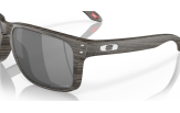 Päikeseprillid OAKLEY Holbrook XL Woodgrain Prizm Black Polarized Woodgrain Prizm Black Polarized